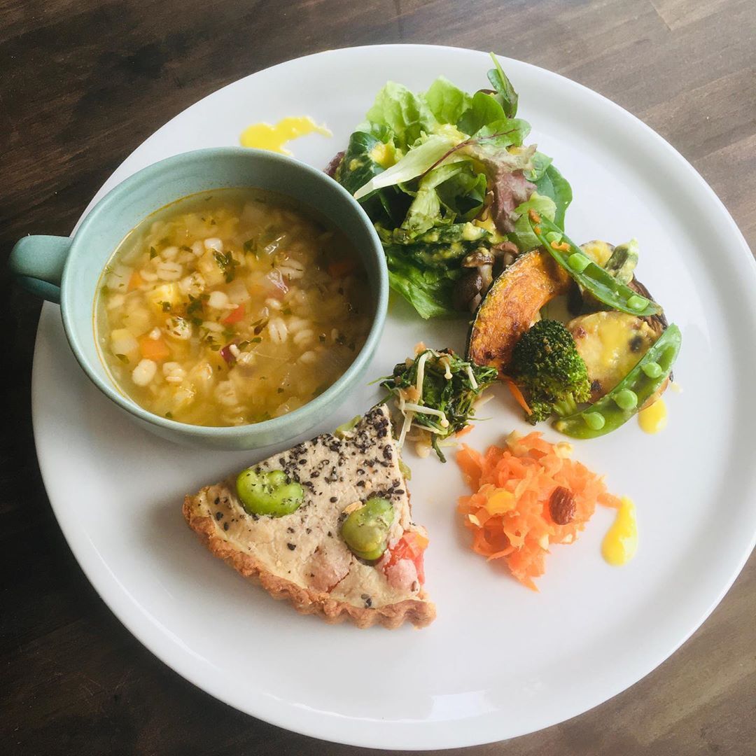 93374787_853637101783011_278937291256214058_n